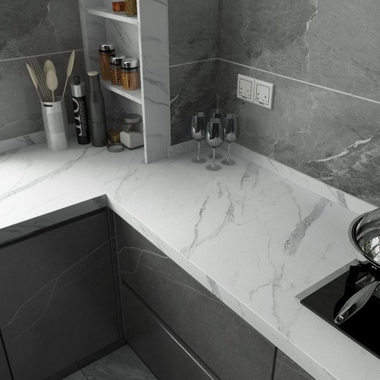 550x550-18465.jpg Unyqoos® Extra breed marmerlook behang met zelfklevende steenstructuur voor diverse ruimtes