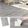 Unyqoos® Zelfklevende vinylvloeren in grijs houtlook voor elke kamer in huis