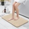 550x550-20028.jpg Unyqoos® Zachte en Absorberende Badmat met Antislip en Wasbare Eigenschappen
