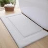 Unyqoos® Extra zachte witte badkamermat met antislip en hoge waterabsorptie