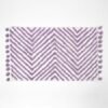 550x550-20108.jpg Unyqoos® Stijlvolle lila badmat met zigzagpatroon en speelse pompons