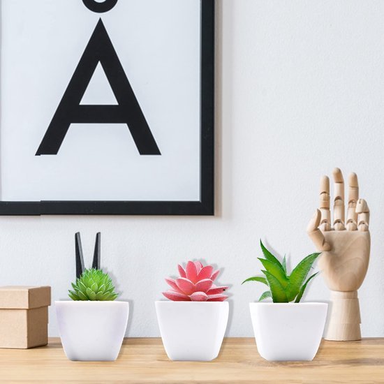 Unyqoos ® Decoratieve Set van Drie Realistische Kunstplanten voor Thuis en Kantoor