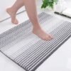 Unyqoos® Zachte en Absorberende Chenille Badmat met Antislip en Wasbare Microvezel in Grijs