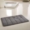 550x550-21470.jpg Unyqoos® Grijze antislip badmat met memory foam en sneldrogend ontwerp