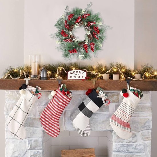 Unyqoos® Kunstmatige Kerstkrans met Rode Bessen en Dennenappels van 50 cm voor Decoratie