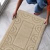 Unyqoos® Badekamer Tapijtset - Drie Stuks - Rektangulaire Mat 50x80 cm en Twee WC Matten 50x40 cm - Antislip en Snel Droog - Beige
