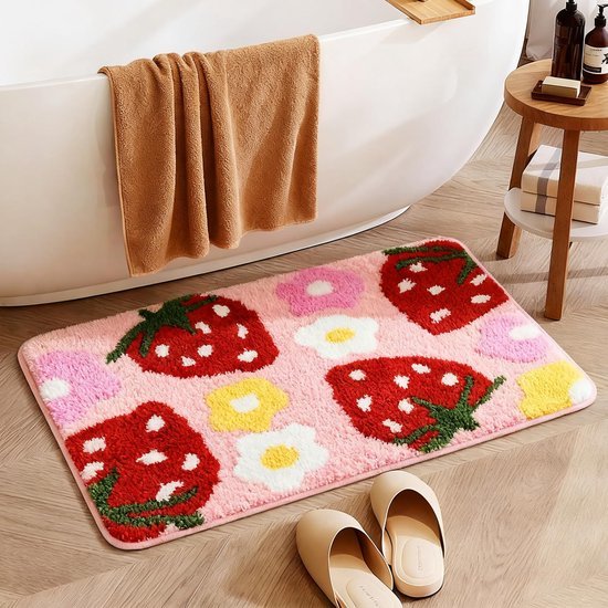 550x550-22677.jpg Unyqoos® Stijlvolle roze badmat met bloemen- en aardbeimotief en antislip onderzijde