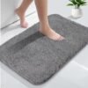 550x550-22783.jpg Unyqoos® Zachte en absorberende antislip badmat van microvezel in grijze tint