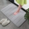 Unyqoos® Grijze badmat van memoryfoam 60 x 40 cm met antislip en snelle droging