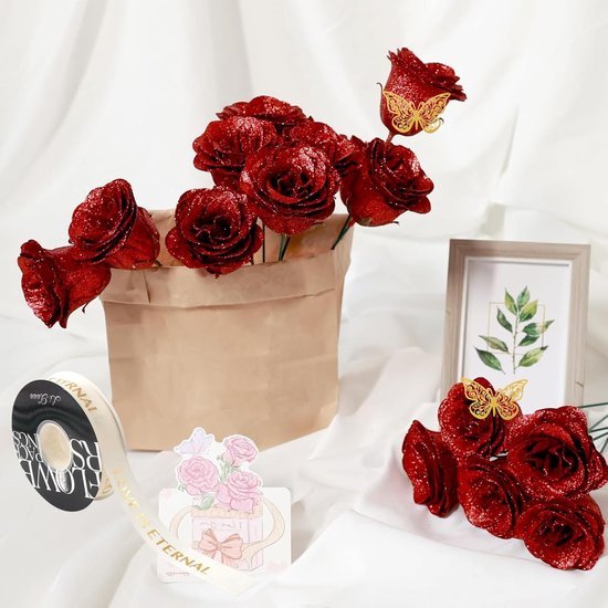 Unyqoos® Prachtig Boeket van Rode Kunstrozen met Glitters en Vlinderdecoratie