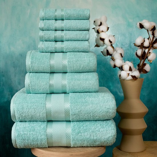 Unyqoos® Uitgebreide 8-delige Handdoekenset van Hoogwaardige Kwaliteit voor Optimale Absorptie en Zacht Comfort