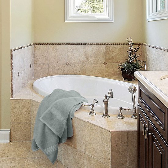 Unyqoos® Set van 4 Luxe Badhanddoeken van Hoogwaardig Ringgesponnen Katoen in Stijlvolle Kleuren