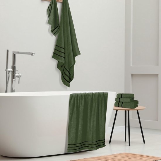 Unyqoos® Verwen Jezelf Met Deze Luxe Olijfgroene Handdoekenset van 100% Katoen voor Ultiem Comfort