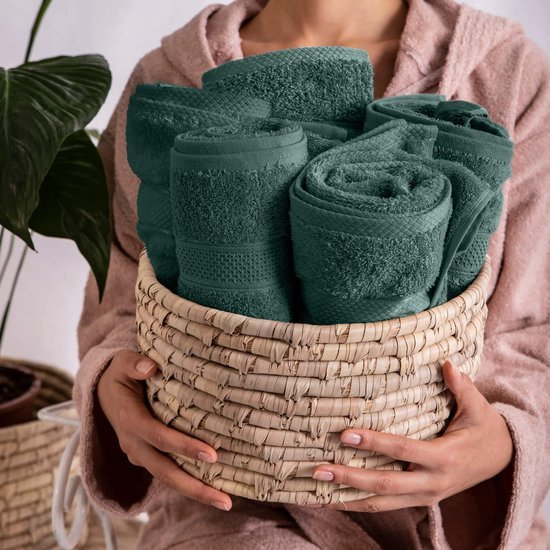 Unyqoos® Set van Luxe Handdoeken in Diepgroen Kleur voor Optimale Comfort en Absorptie