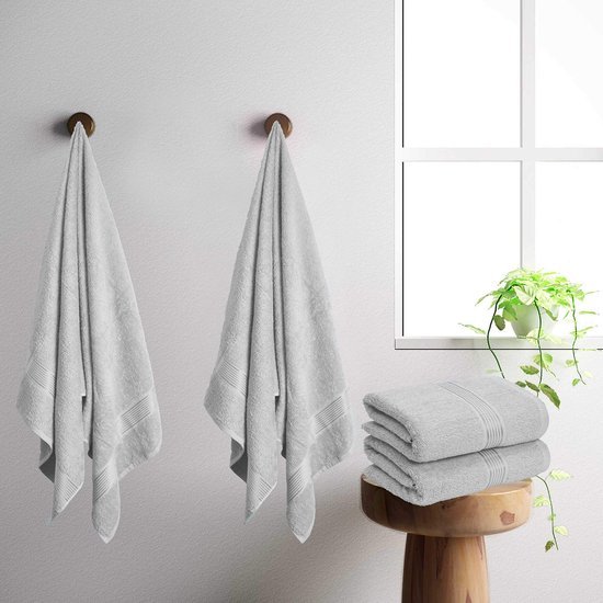 Unyqoos® Ultra Zachte Set van 4 Luxe Handdoeken voor Dagelijks Comfort en Gemak