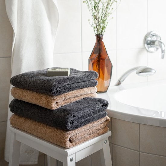 Unyqoos® Ultrazachte Luxe Handdoekenset van 100% Katoen in Elegant Donkergrijs 50 x 100 cm