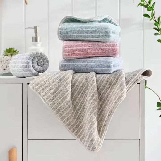 Unyqoos ® Luxueuze Handdoekenset van Fluweelzachte Stof voor Optimaal Comfort en Stijl