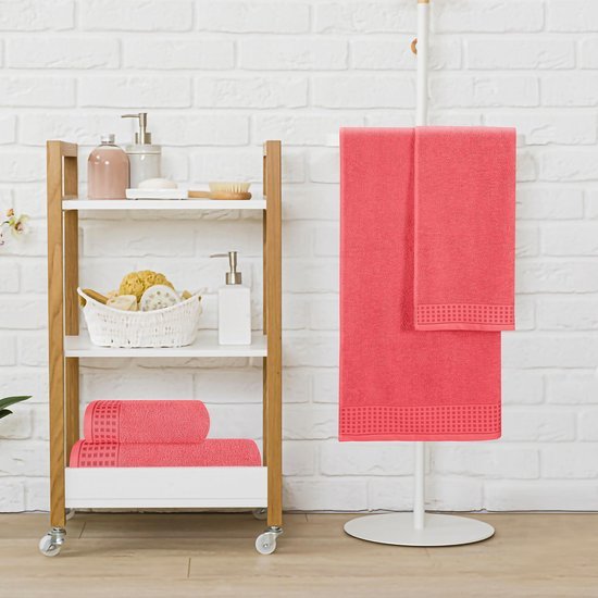 Unyqoos ® Zeer Zachte Luxe Handdoekenset van 100% Katoen met Vierdelige Set in Koraaloranje