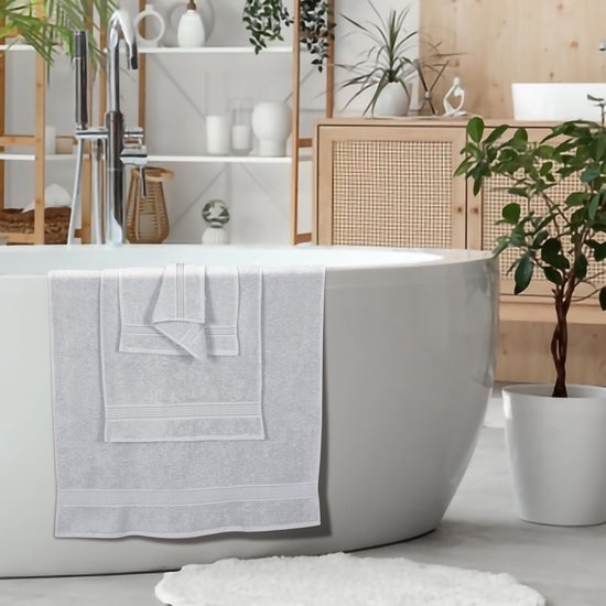 550x550-25910.jpg Unyqoos ® Zachte Luxe Set van 6 Katoenen Handdoeken voor Bad, Handen en Gezicht in Lichtgrijs