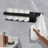 Unyqoos® Stijlvolle Zelfklevende Handdoekhouder Met Twee Haken Voor Badkamergebruik Zonder Boren In Zwart Design