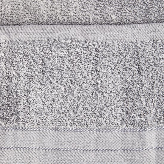 550x550-26932.jpg Unyqoos® Zilvergrijze handdoekenset van Egyptisch katoen voor ultiem comfort