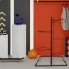 Unyqoos® Ruimtebesparende Verticale Ballenhouder met Uittrekbare Opbergrekken voor Sportballen