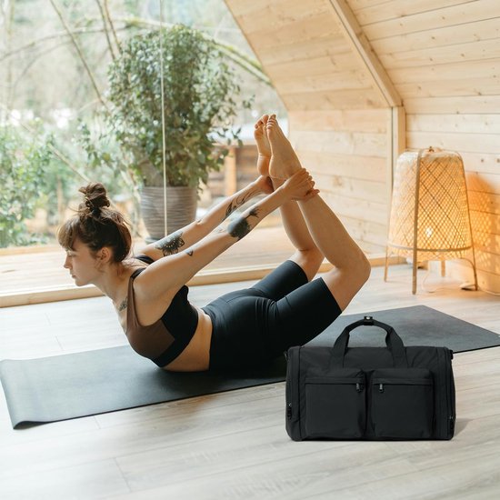 550x550-29982.jpg Unyqoos® Ruime en multifunctionele sporttas met slim opbergsysteem en schoenenvak