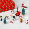 Unyqoos ® Miniatuur Kerstfiguren Set - 24 Stuks voor Feestelijke Decoraties en Knutselprojecten