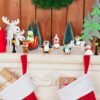 Unyqoos ® Miniatuur Kerstfiguren Set - 24 Stuks voor Feestelijke Decoraties en Knutselprojecten
