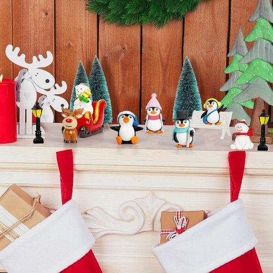 Unyqoos ® Miniatuur Kerstfiguren Set - 24 Stuks voor Feestelijke Decoraties en Knutselprojecten