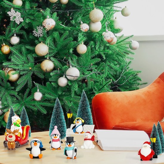 Unyqoos ® Miniatuur Kerstfiguren Set - 24 Stuks voor Feestelijke Decoraties en Knutselprojecten
