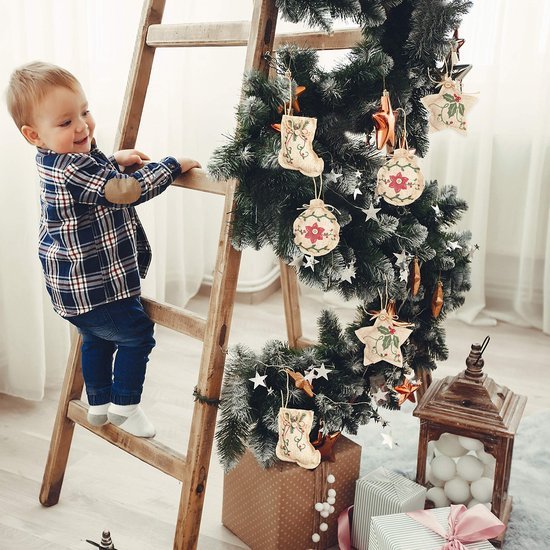 Unyqoos ® Set van 12 Handgemaakte Jute Kerstdecoraties voor een Traditionele Feestelijke Sfeer