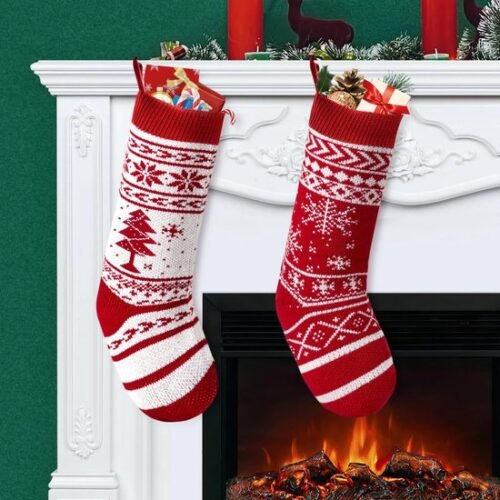 Unyqoos® Festelijke kerstkousen set met rode en witte motieven voor decoratie