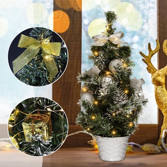 Unyqoos® Compacte kunstkerstboom met verlichting en decoraties voor sfeervol interieur