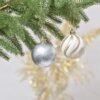 550x550-31616.jpg Unyqoos® Set van 20 elegante kunststof kerstballen van 6 cm met goud en wit ontwerp