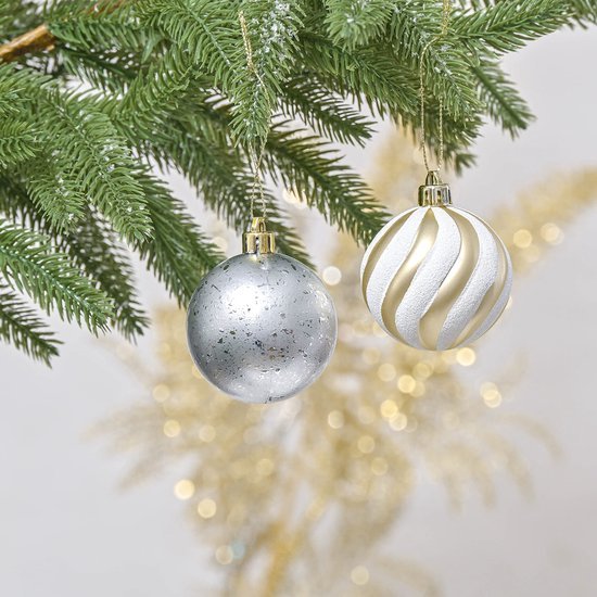 550x550-31616.jpg Unyqoos® Set van 20 elegante kunststof kerstballen van 6 cm met goud en wit ontwerp