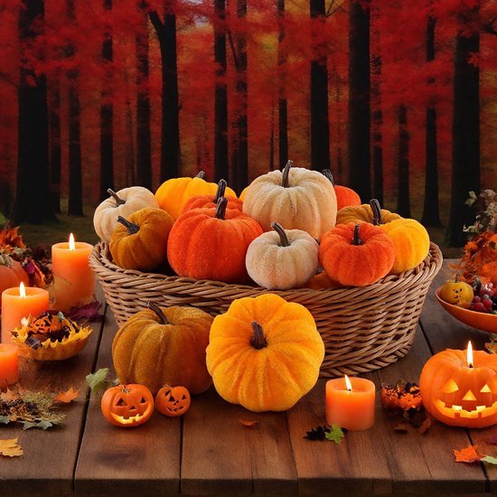 550x550-31752.jpg Unyqoos® Set van 24 decoratieve pompoenen in warme herfstkleuren voor binnen