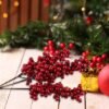 550x550-31813.jpg Unyqoos® Set van 10 decoratieve takken met kunstrode bessen voor feestelijke decoratie