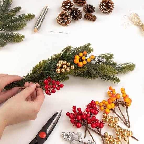 Unyqoos® Set van 20 kleurrijke decoratieve takken met bessen voor creatieve projecten