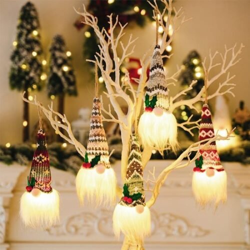 550x550-31973.jpg Unyqoos® Set van vijf sfeervolle kerstkabouters met LED-verlichting voor binnengebruik