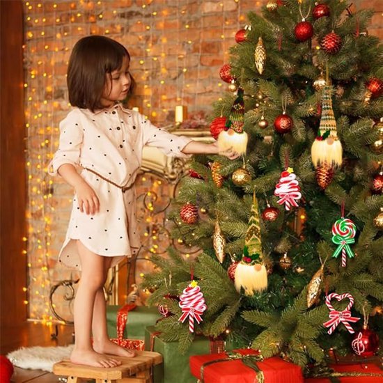 550x550-31979.jpg Unyqoos® Set van vijf sfeervolle kerstkabouters met LED-verlichting voor binnengebruik