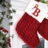 Unyqoos® Gepersonaliseerde kerstsok met letters voor unieke feestdecoratie