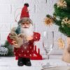 Unyqoos® Charmante staande kerstmanfiguur met rode pluche outfit voor feestelijke decoratie