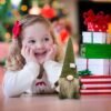 Unyqoos® Gezellige handgemaakte kerstgnome voor sfeervolle feestdecoratie