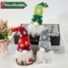 550x550-32567.jpg Unyqoos® Set van 3 verlichte pluche kabouterfiguren voor sfeervolle kerstdecoratie