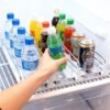 550x550-33556.jpg Unyqoos® Ruimtebesparende drankorganizer met zelfschuivend systeem voor koelkast
