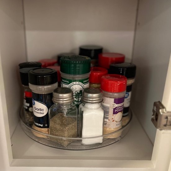 550x550-36507.jpg Unyqoos® Set van drie transparante draaiplateaus voor keuken en koelkast organisatie