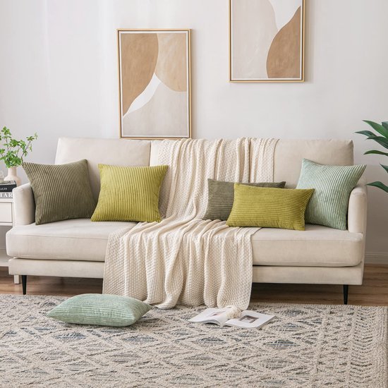 Unyqoos ® Sfeervolle Ribfluwelen Kussenhoezen voor Diverse Interieurstijlen, Lichtgroen, 45 x 45 cm, Set van 2