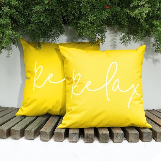 550x550-37278.jpg Unyqoos® Set van 2 Gele Waterbestendige Kussenhoezen met Elegante Print voor Binnen en Buiten