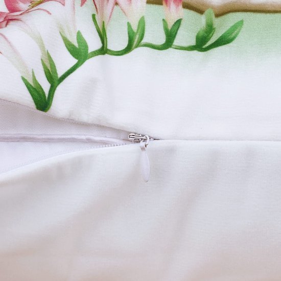 550x550-37319.jpg Unyqoos ® Verfrissende Set van 4 Lentethema Kussenhoezen met Konijnen en Bloemen voor Uw Interieur